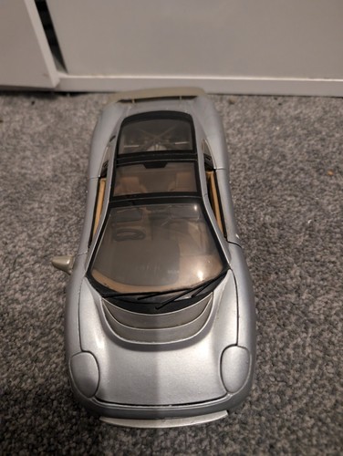 MAISTO, 1/18, JAGUAR XJ220 1992, GREY METAL - Picture 8 of 10