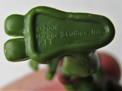 2006 Mirage Playmates Donatello 2.25" Mini Action Figure - Ninja Turtles - TMNT - Picture 6 of 6