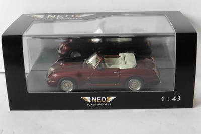 Neo Scale Models MG RV8 Dunkelrot 1994 1:43 Cabrio Roadster 44271