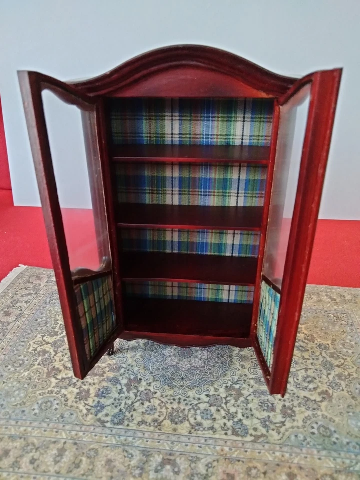 Armario de almacenamiento francés para casa de muñecas Bespaq Foto 4 de 4