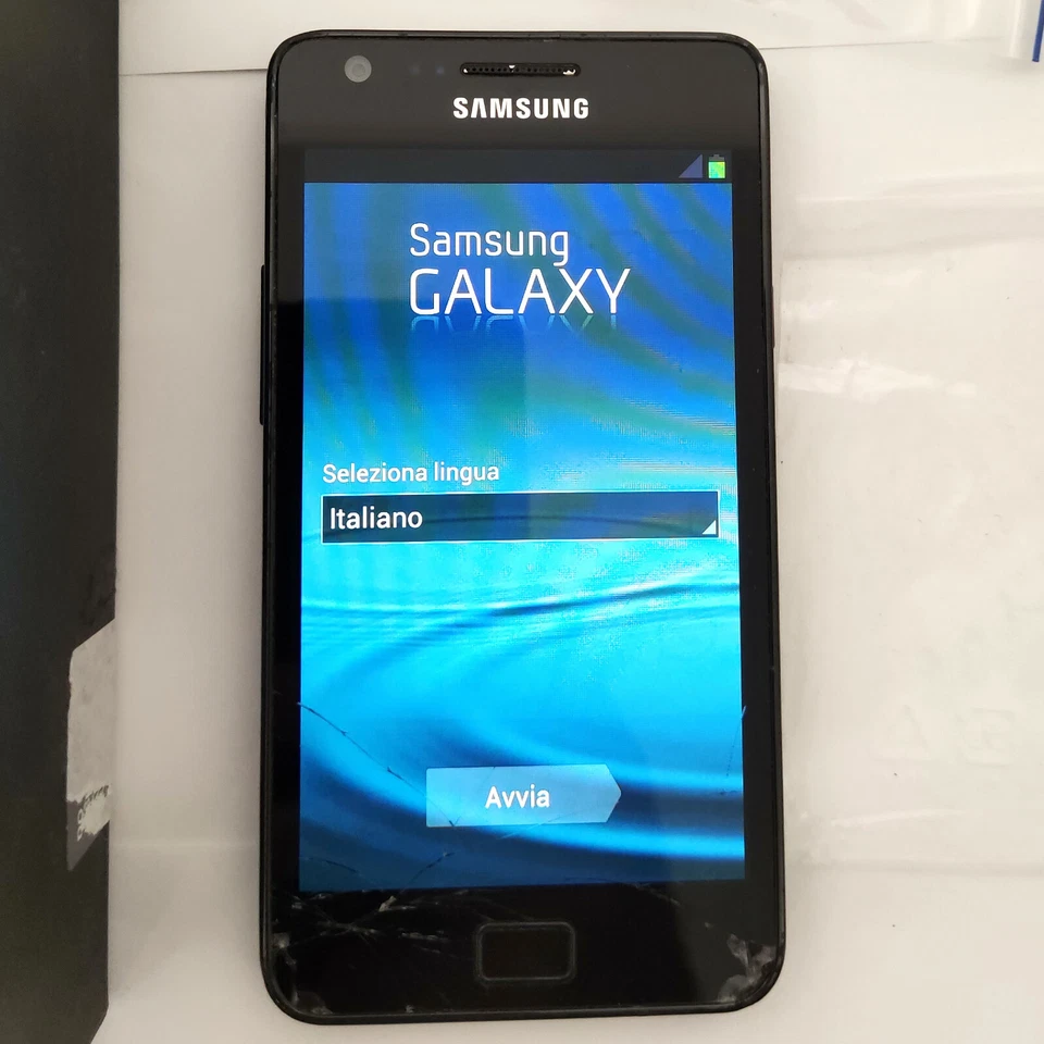 Trio Di Samsung Galaxy S2 SII Black GT-I9100 Per Ricambi., foto 3 di 5