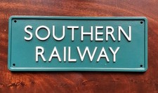 Cast Alloy SOUTHERN RAILWAY Sign Railway Station Style Steam Train Railwayana