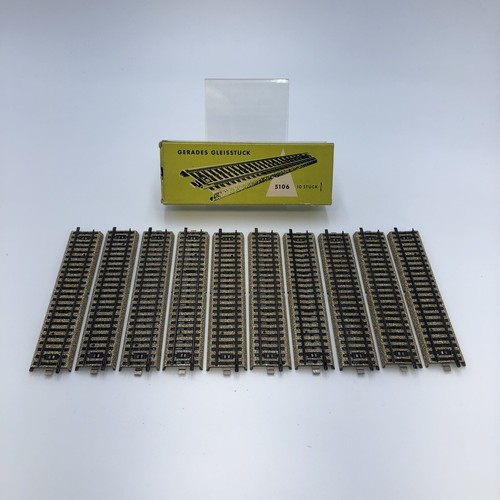 Juego de 10 pistas rectas Marklin escala HO 5106 (ALGUNAS OXIDADAS EN PISTAS Y DAÑOS EN CAJA | Condition: Used