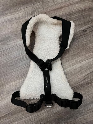 Four Paws Dog Pet Harness Sherpa Padded Size M