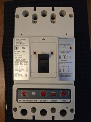  CUTLER HAMMER KG3300 3 Pole 300 AMP Type KG Generator Circuit Breaker P