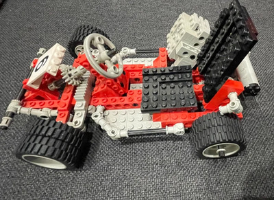 LEGO TECHNIC: Go-Kart (8842)