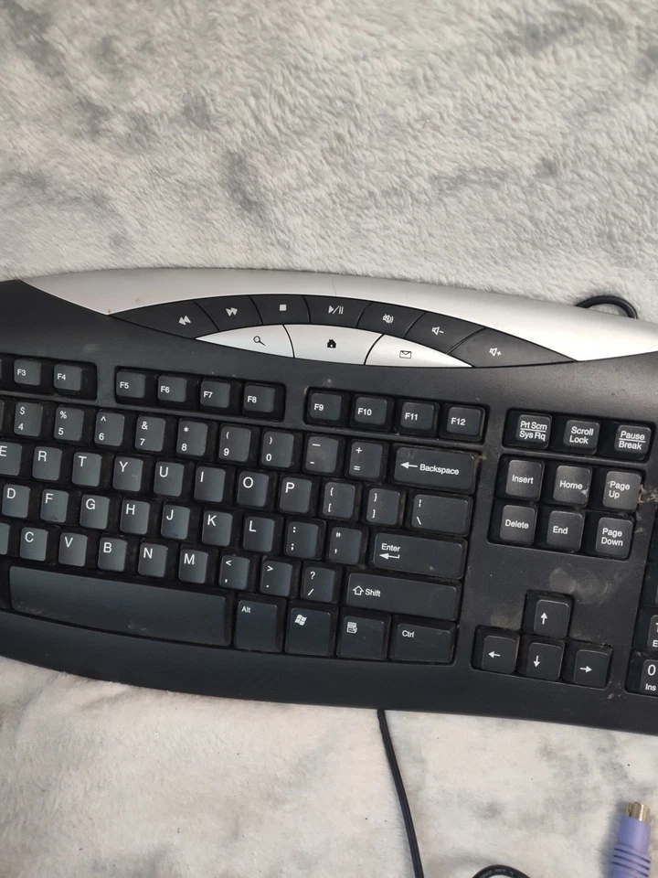 Gateway Wired Keyboard Black Used Model Number KB 040 - Image 3 of 4