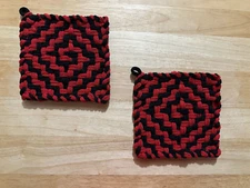 Handmade 2 Beautiful Cotton Woven Potholders Red and Black Spiral Maze Design
