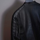 Foto 14 di 23