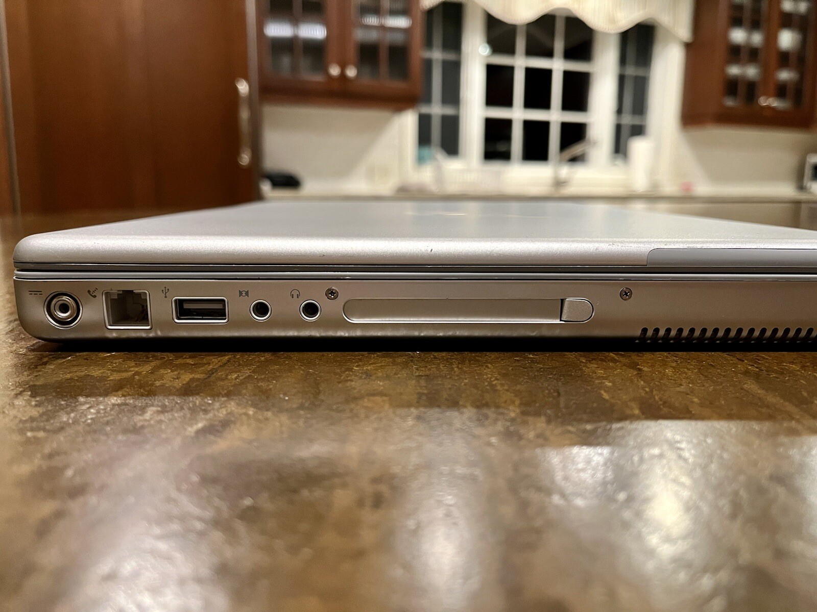 a1106 powerbook g4 specs a1106 powerbook g4 specs