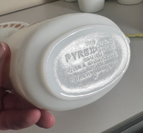 DE COLECCIÓN PYREX MARIPOSA ORO GRAVY BARCO Y BAJO PLATO CONJUNTO EN MUY BUEN ESTADO FLORAL CREMA + - Imagen 5 de 13