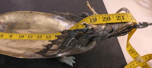 ANTICO VASSOIO DA PORTATA SCULTOREO ASIATICO CINESE OTTONE PIEDI DRAGO CENTROTAVOLA - Foto 12 di 15