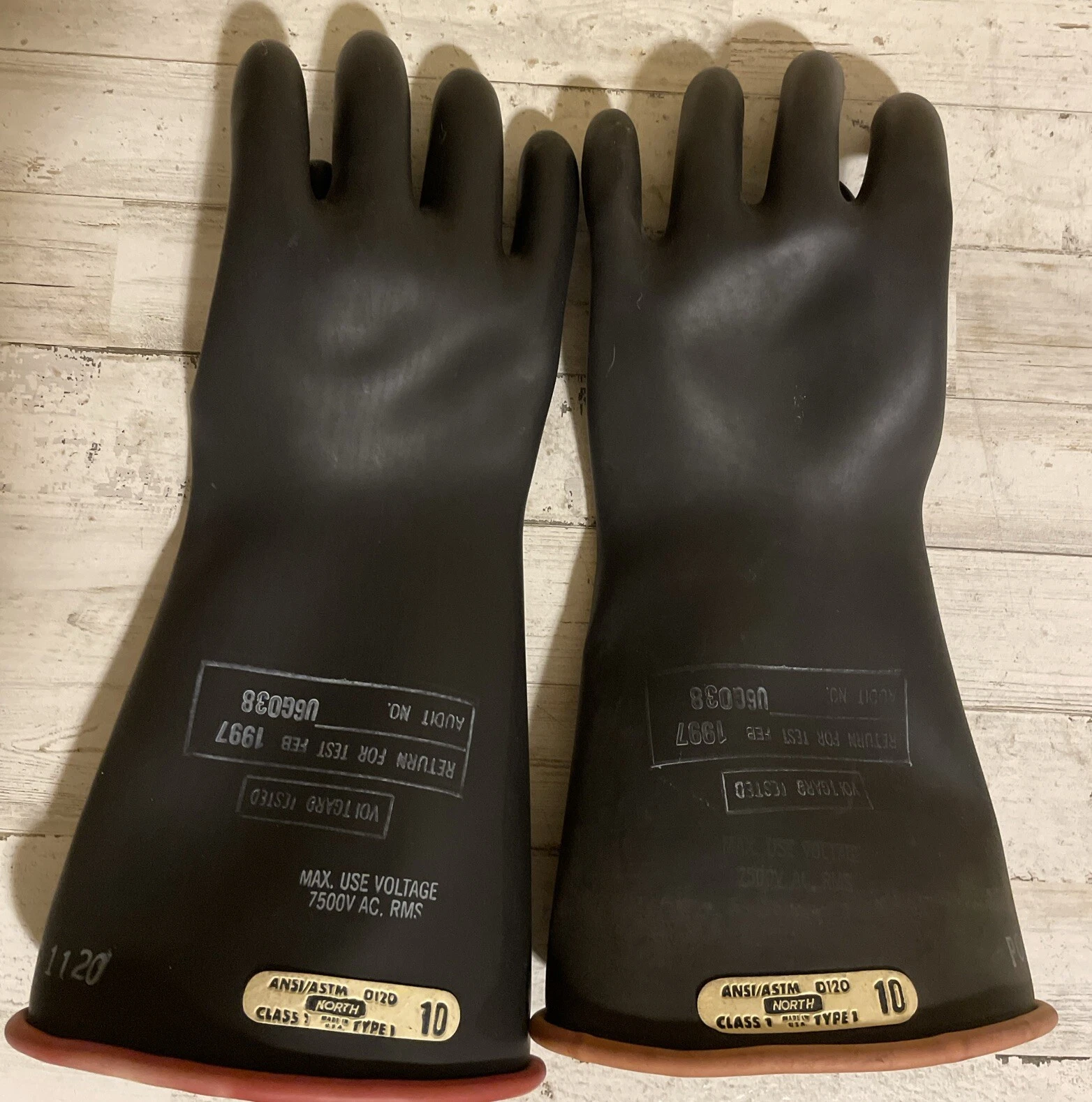 North Lineman Gloves Insulated Gloves 7500V AC Class 1 Type 1 Size 10