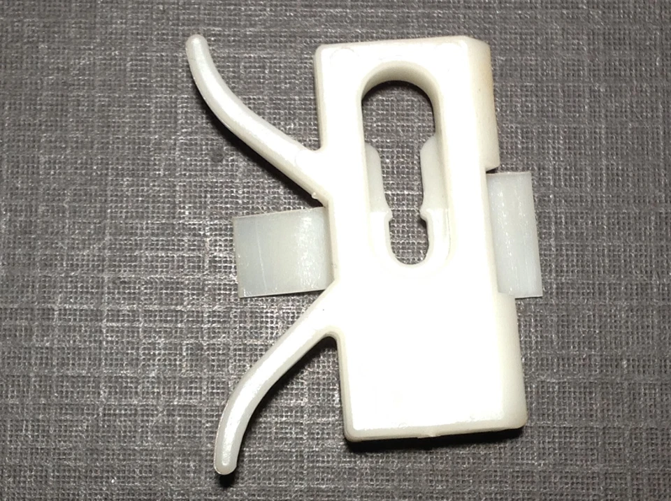 12 pcs NORS 1972-1976 Dodge D100 D200 body side moulding clips 1971-1974 Charger - Image 2 of 4