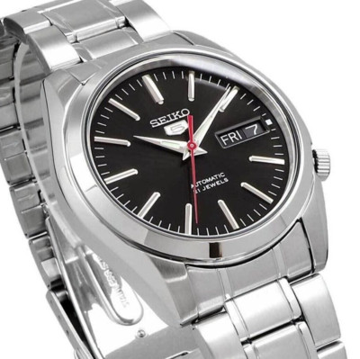 Seiko 5 Automatik schwarzes Zifferblatt Edelstahl Herrenuhr SNKL45K1 UVP199 
