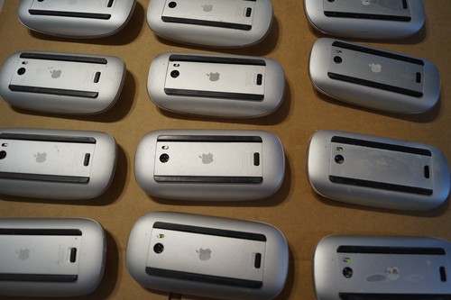 QTY 1 Apple A1296 Wireless Tactile/Multi-Touch Mouse - MB829LL/A - Picture 9 of 10