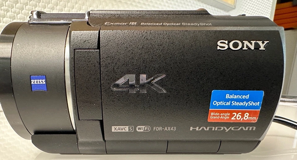 Sony FDR-AX43 Handycam 4K Video Camera Camcorder Guter Zustand - Bild 2 von 4