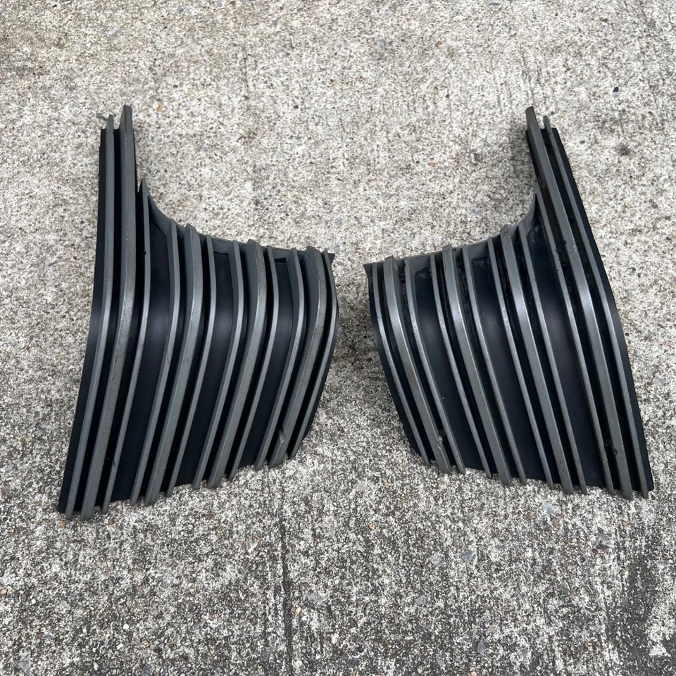 TOYOTA CROWN MS50 HEADLIGHT SURROUND TRIM Genuine Parts NOS JAPAN Foto 2 de 4