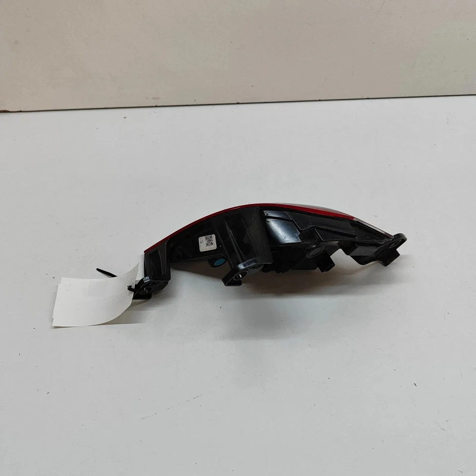 RENAULT AUSTRAL Nebelschlussleuchte hinten links 265851017R 1.2 Benzin / Strom 3 - Bild 3 von 4