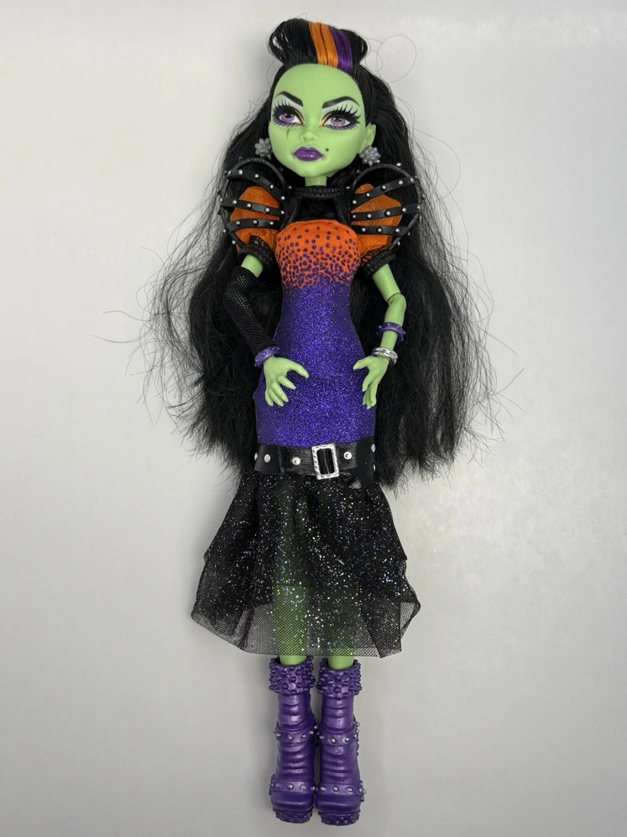 Preços baixos em Mattel Casta Fierce Boneca Monster High Bonecas e