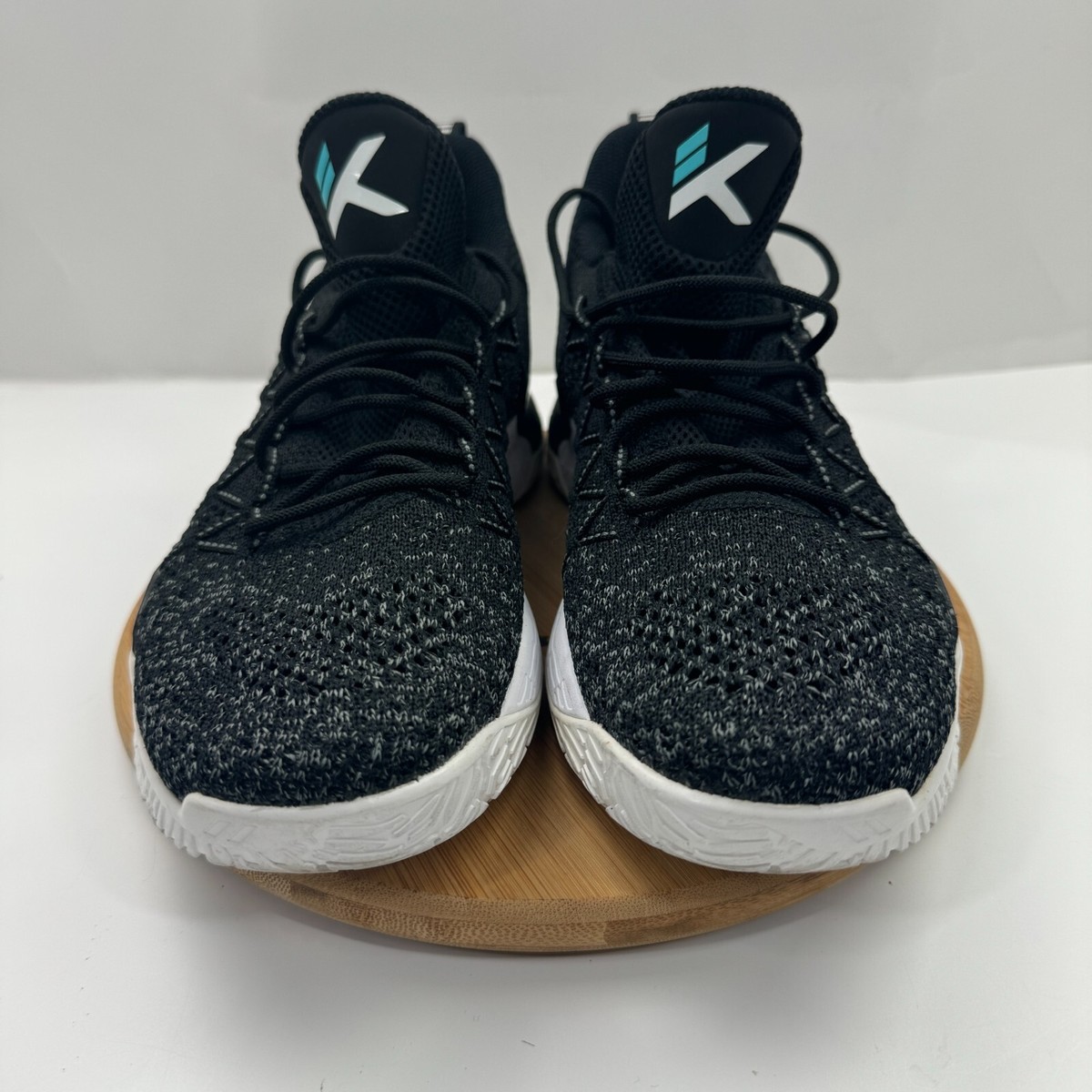 ANTA KT3 low CRVIL WAR　スニーカー　バッシュ ANTA KT3 low CRVIL WAR スニーカー バッシュ Anta Men's Klay