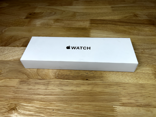 Apple Watch SE GPS 44mm Boîtier en aluminium Starlight