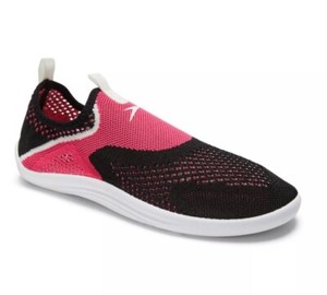 water shoes in stock