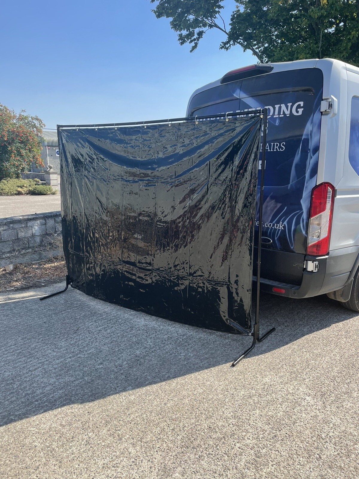 SWP WELDING CURTAIN 6’ X 8’ WELDING SCREEN WITH FRAME.