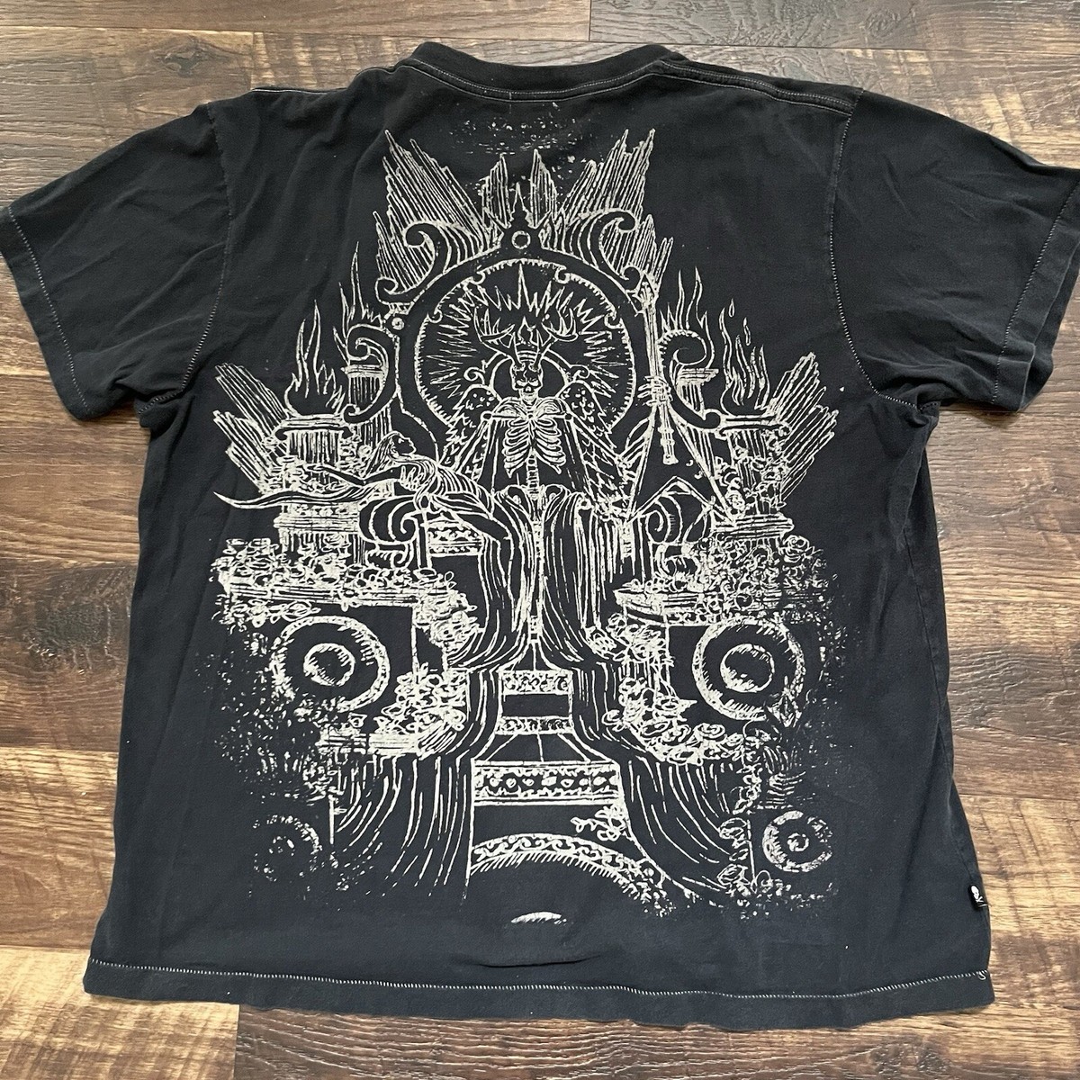 Vintage Y2K Marc Ecko Grunge AOP Skater Cross Royalty
