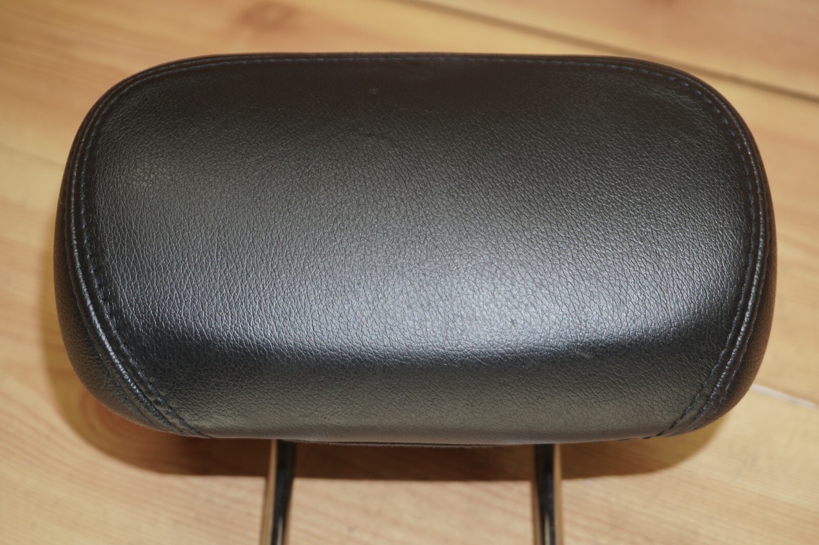 2017 Maserati Ghibli Rear Center Seat Headrest Head Rest