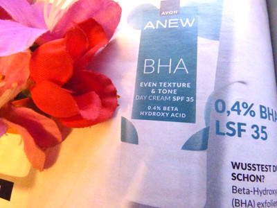 AVON - Anew BHA EVEN TEXTURE & TONE TAGESCREME  LSF 35 -  0,4% Beta Hydroxy Acid