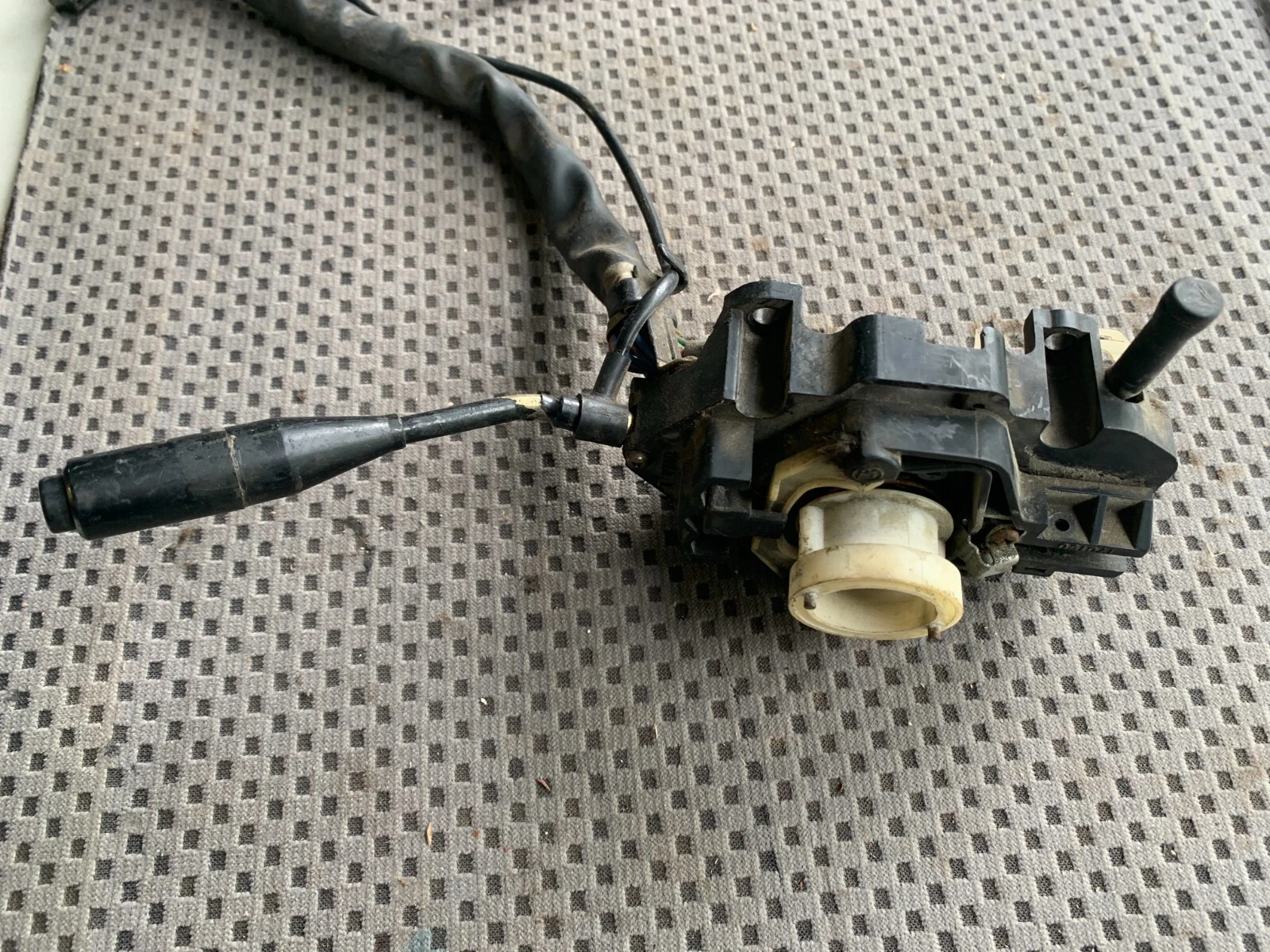 Picture 1 of 4