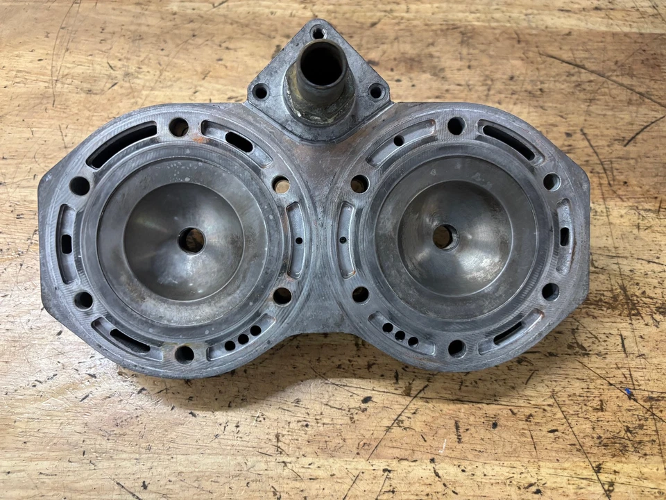 Polaris XC 600 Liberty Engine Motor Cylinder Head Edge RMK Classic Switchback - Image 2 of 4