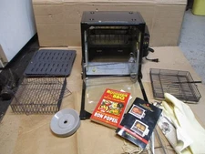 Ronco Showtime Model 5000 Full Size chicken Rotisserie & BBQ Oven Black