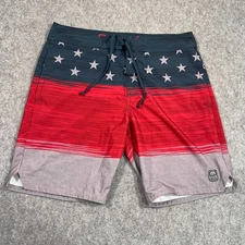 Travis Mathew American Flag Starboard Shores Board Shorts Men's Size 36