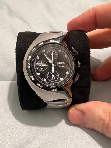 Seiko Asymmetrical 7T62-0AM0 Rare Vintage Quartz Chronograph Wristwatch