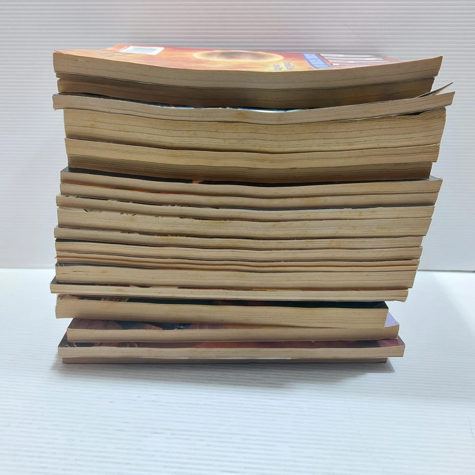 Analog Science Fiction and Fact Magazine Bundle Lot x 20 2008 2009 issues - Image 4 of 4