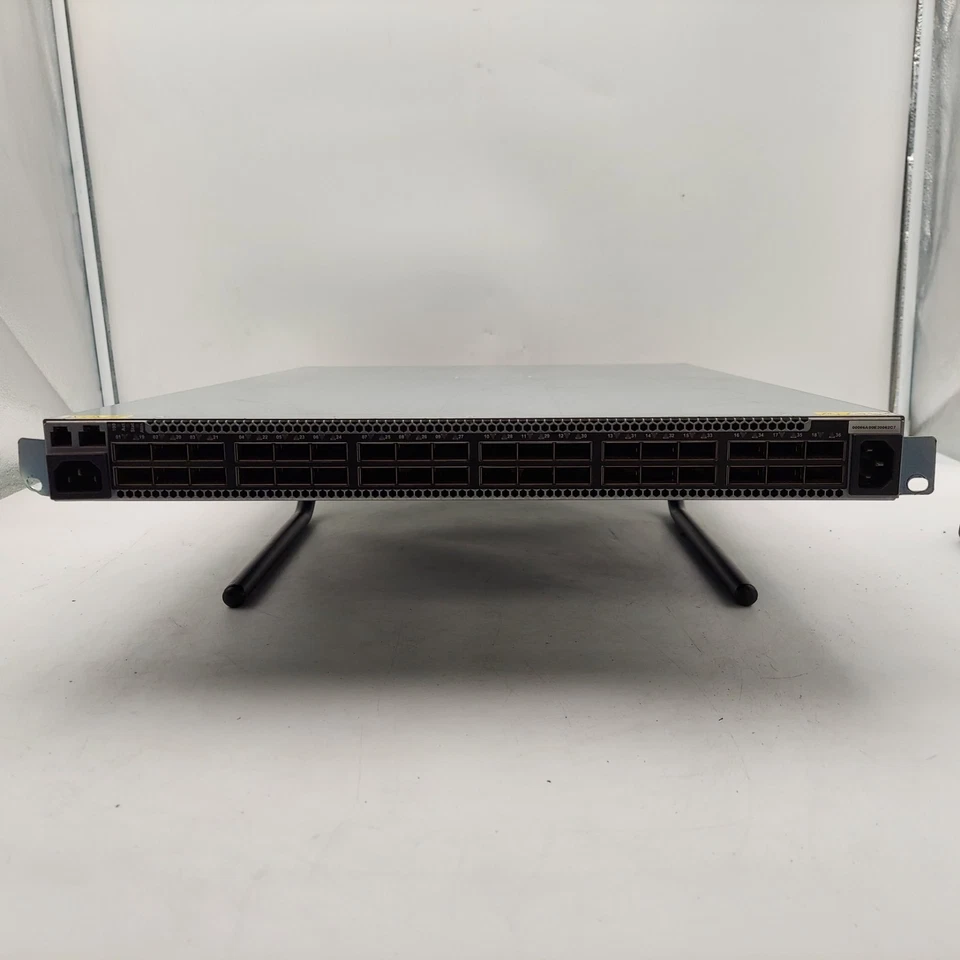Intel True Scale Fabric Edge Switch 36 port 12200/12300 - Image 2 of 4