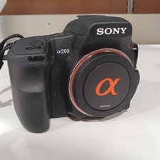 Sony DSLR-A200 Digital SLR Camera