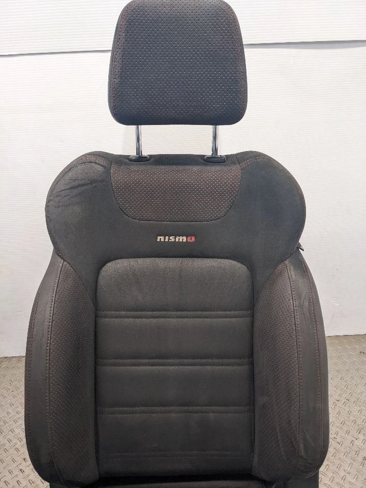 Juego Asiento Delantero Conductor Pasajero Cuero Manual Nismo 16-17 JUKE 1167786 Foto 2 de 4