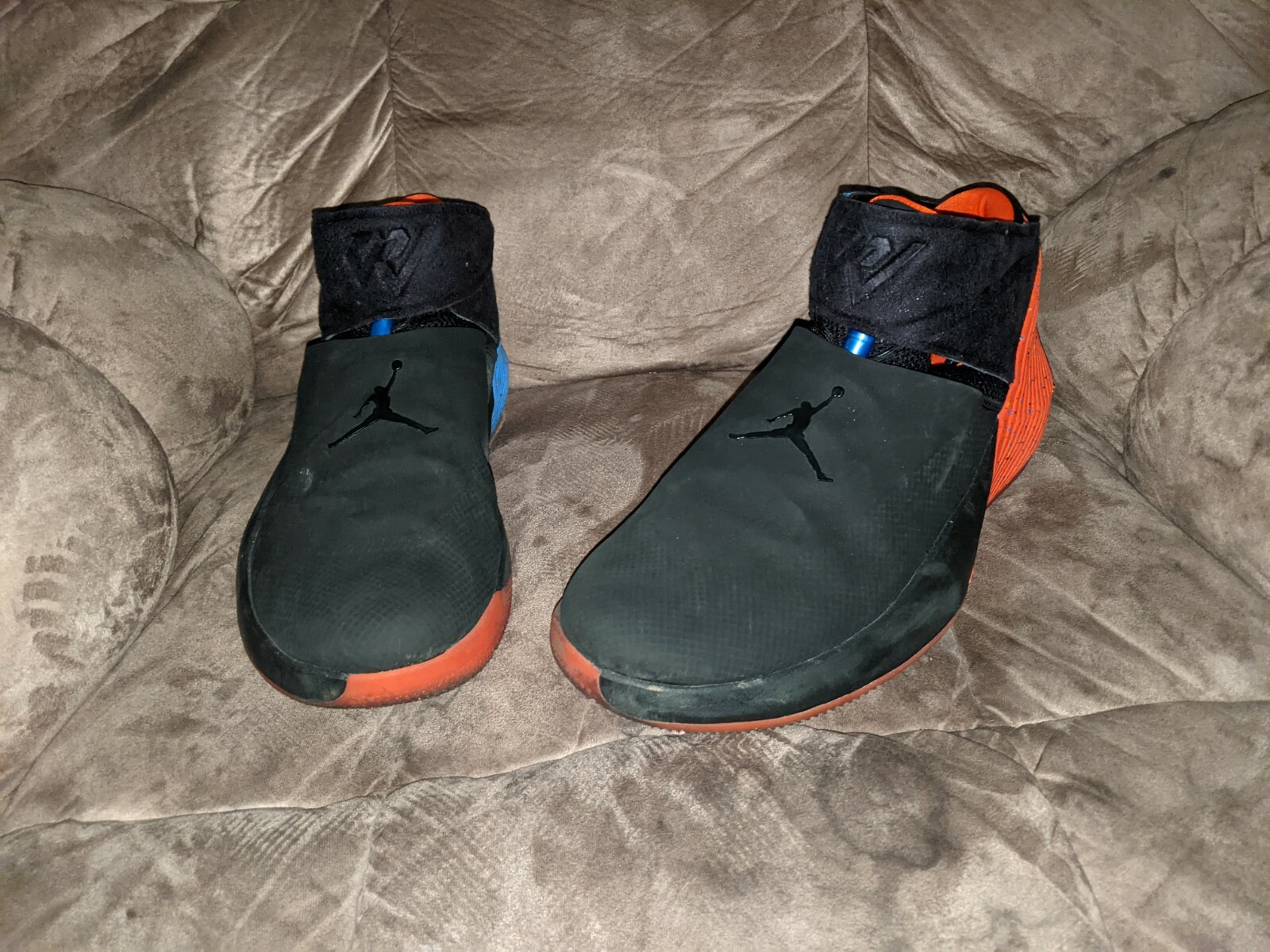 Picture 1 of 5