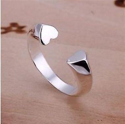 Damen Herz Ring. Silberfarben. Größe O