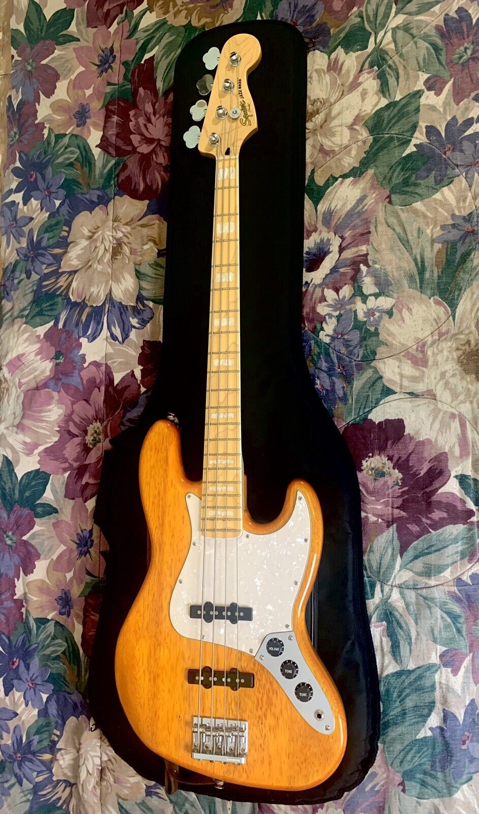 Fender Squier '77 Vintage Modified Jazz Bass - Amber w/upgrades
