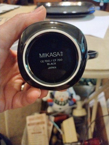 Mikasa Color Classics Basic Black CF700 Creamer - Picture 5 of 5