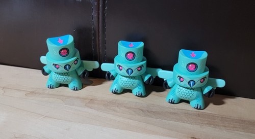 Kidrobot Fatcap Series 3 Devious Owl Hawk Graffiti Art Toy 3" Lot Of 3 Dunny - Picture 3 of 7