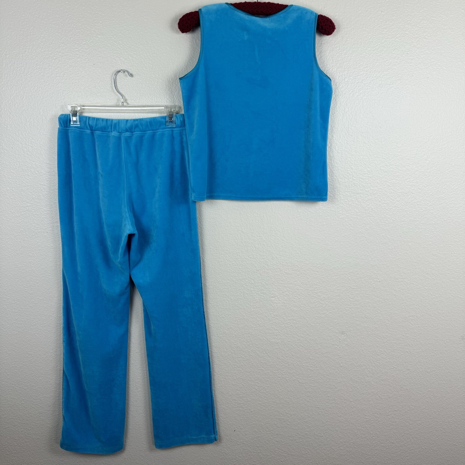Picture 2 of 23