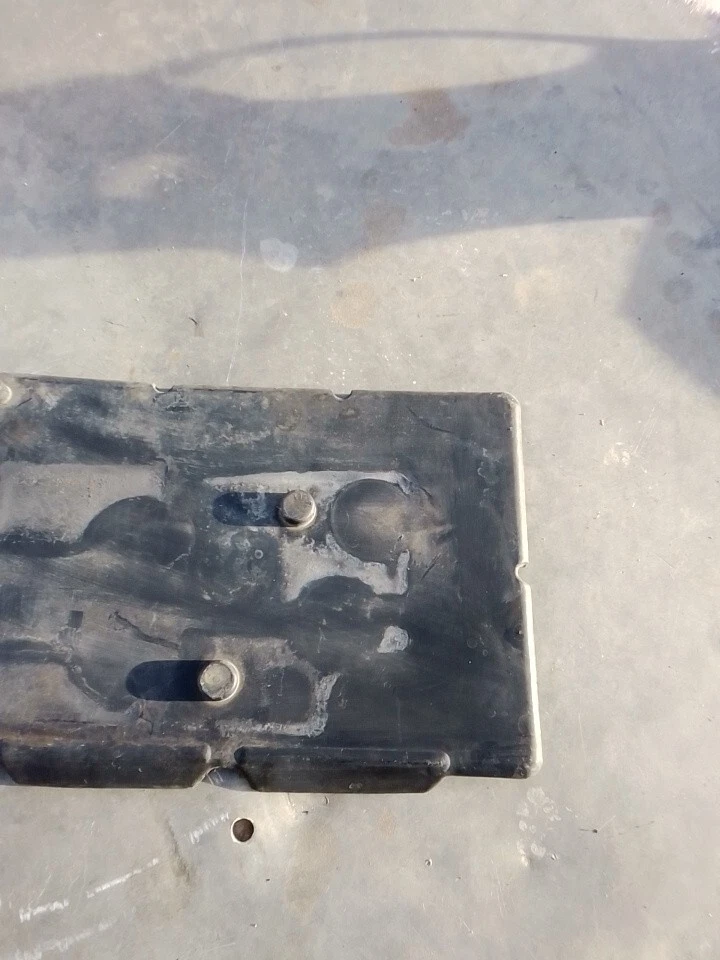 Soporte bandeja batería Toyota Avalon Sienna Camry 1998-2012 74431-08010  Foto 4 de 4