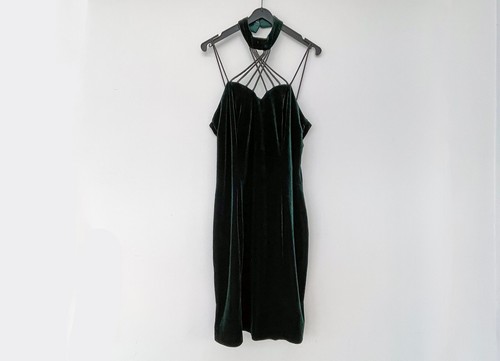 dunkelgrünes Samtkleid, Poly Fashion USA, Gr. 36