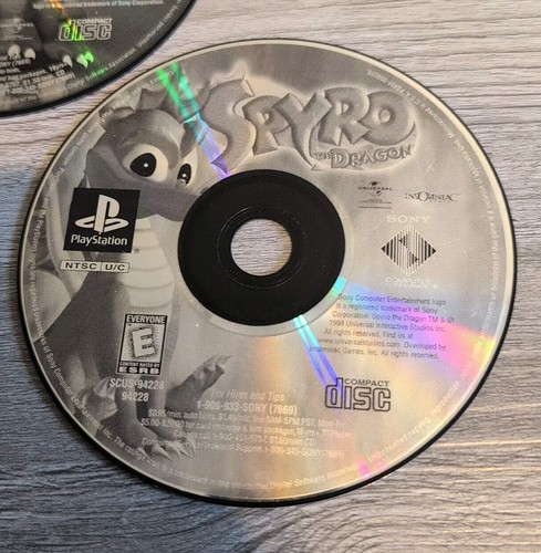 Spyro Year of the Dragon & Spyro DISC ONLY LOT (Sony PlayStation 1, PS1) CLEAN - Picture 3 of 4
