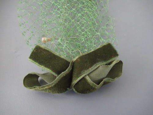 NOS 50's Vintage Miss Venida Green Floral Velvet Bow Whimsy Veil Headpiece Hat - Picture 5 of 12
